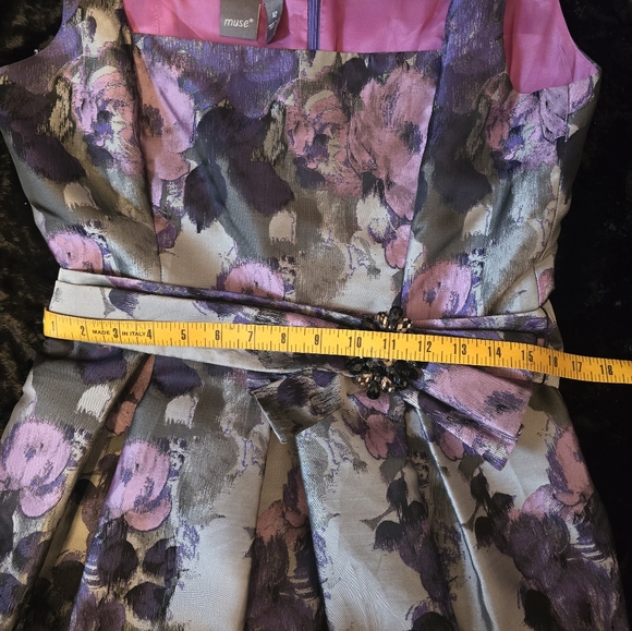 Gorgeous New ADRIANNA PAPELL BLOSSOM COCKTAIL DRESS - Picture 7 of 10